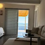 Top-floor Apartment: Amazing & Sea View *