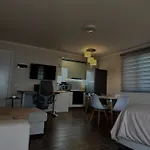 アパート Top-floor Apartment: Amazing & Sea View *