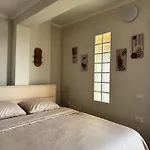 アパート Top-floor Apartment: Amazing & Sea View Vlorë