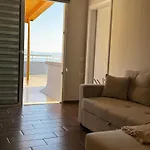 Top-floor Apartment: Amazing & Sea View *