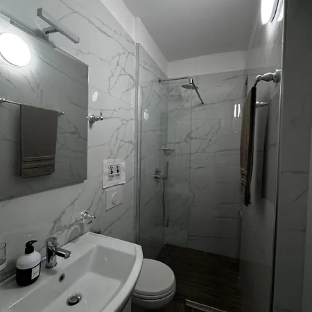 Top-floor Apartment: Amazing & Sea View * Vlorë