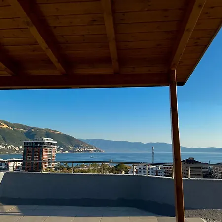Top-floor Apartment: Amazing & Sea View