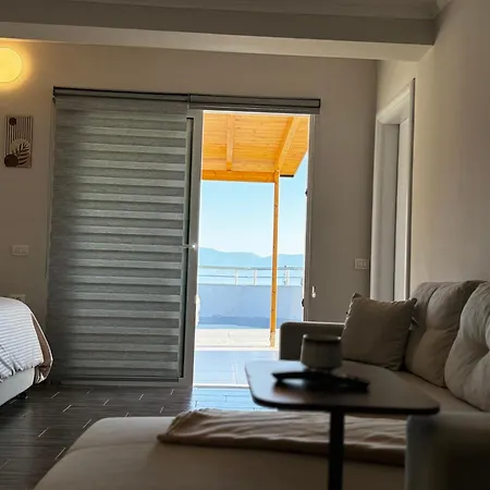 Top-floor Apartment: Amazing & Sea View *
