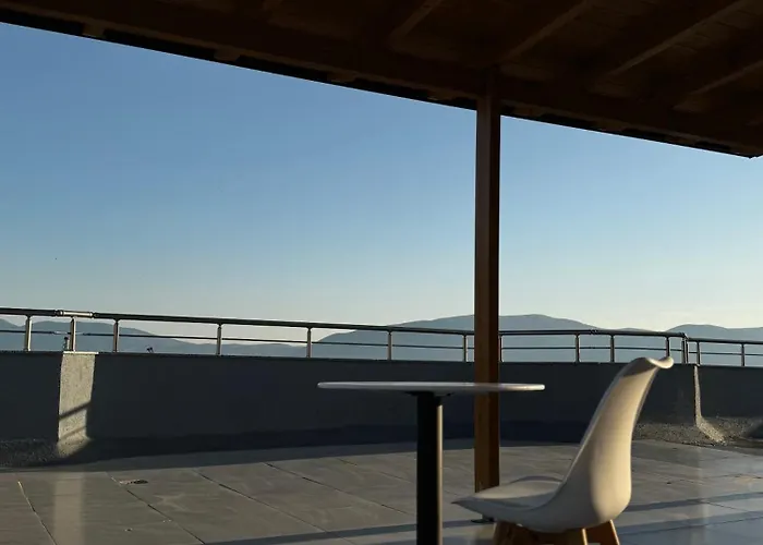 Apartament Top-floor Apartment: Amazing & Sea View