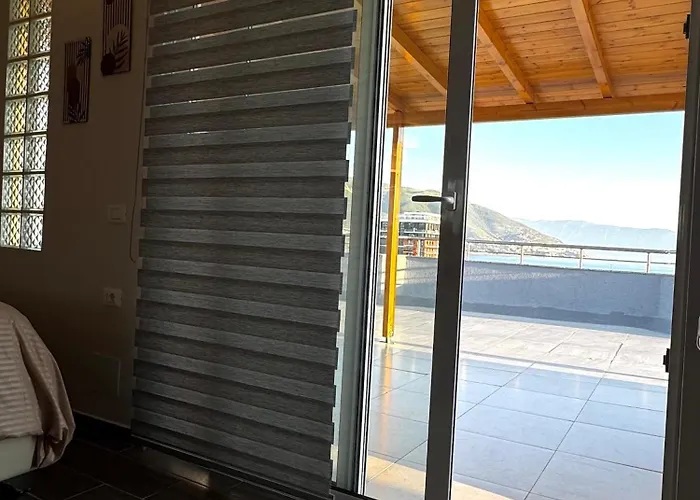 Top-floor Apartment: Amazing & Sea View Apartament *