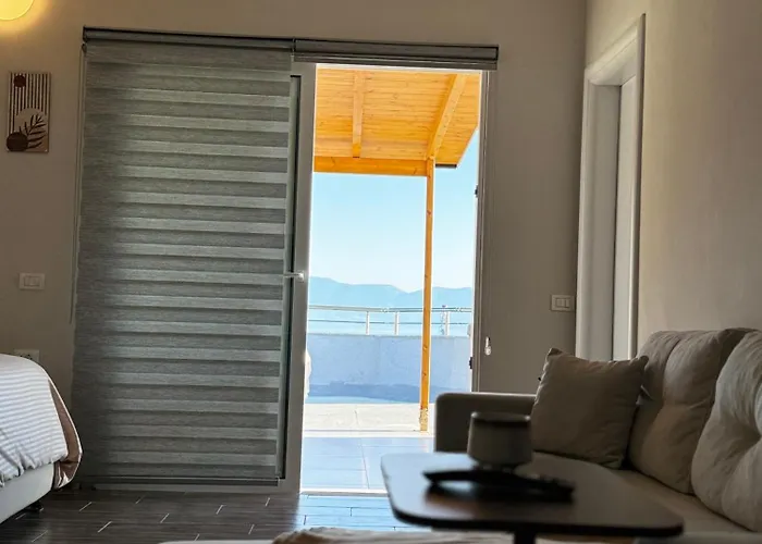 Top-floor Apartment: Amazing & Sea View *