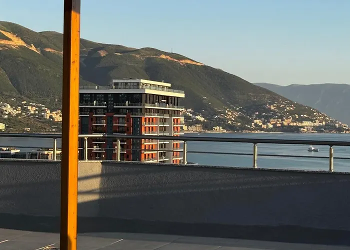 Top-floor Apartment: Amazing & Sea View Vlorë